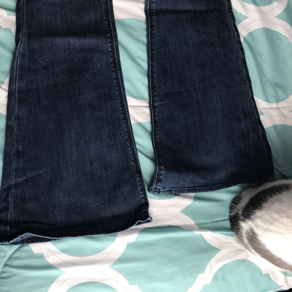 Jeans - Picture 2 of 3